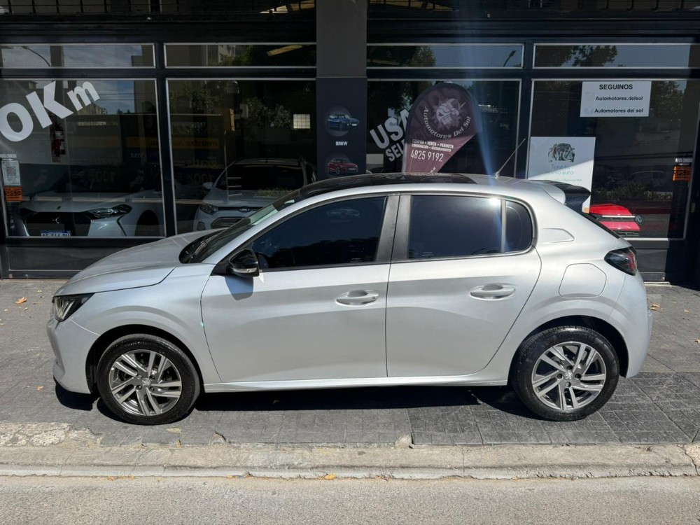 Peugeot 208 Feline — foto 12